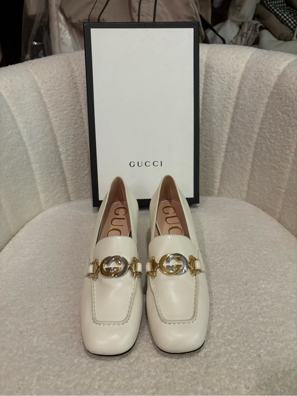 Authentic Gucci Malaga Kid Mystic White Leather Pumps – Size 36